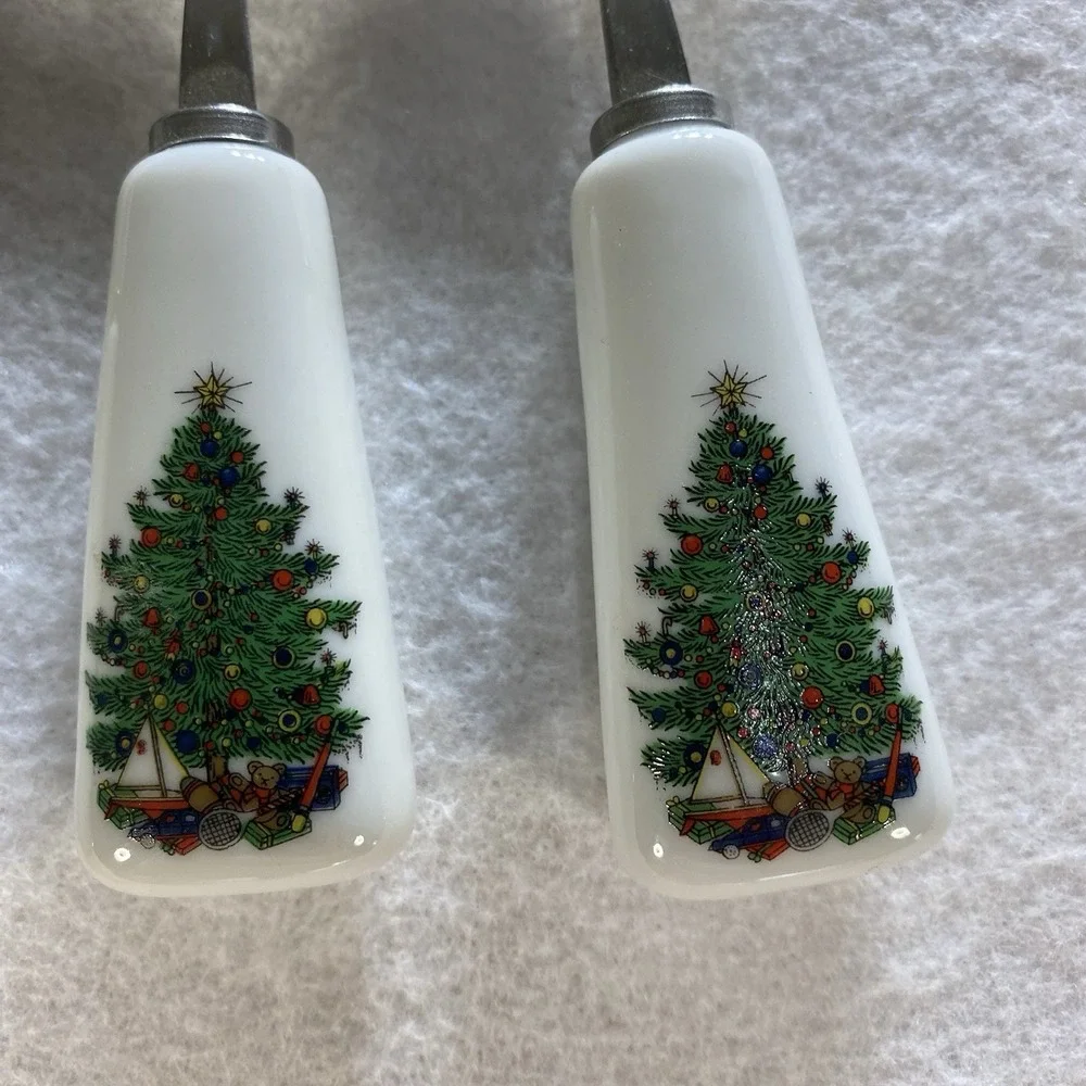 Christmas Tree Ceramic Handle Cheese Knife and 4 Spoon Set Holiday Flatware